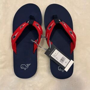 Mens Vineyard Vines New England Patriots Flip flops, size 10 NWT